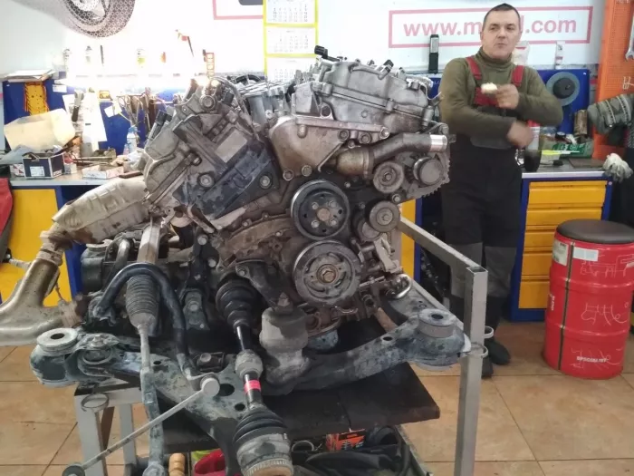 Автотехцентр "Фаворит"