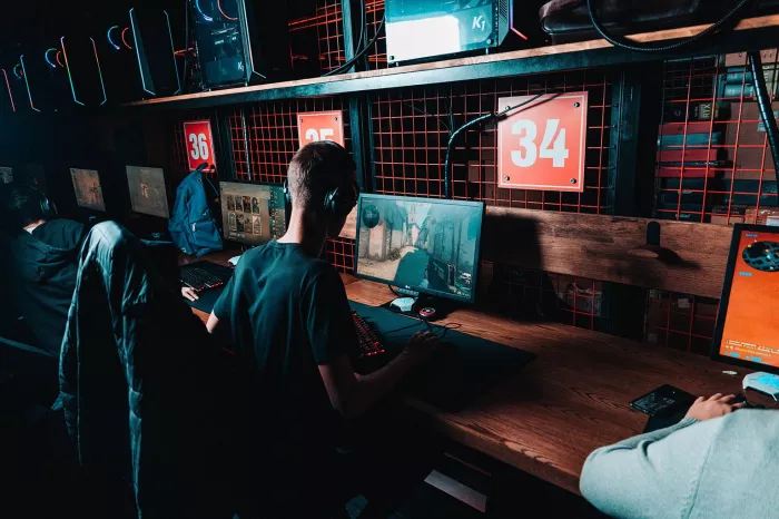 Gaming Cafe K4