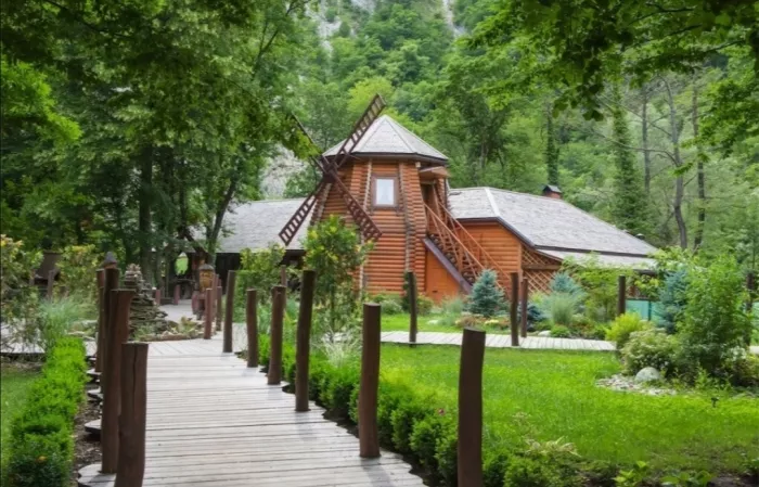 Загородный комплекс "Лесная Заимка"