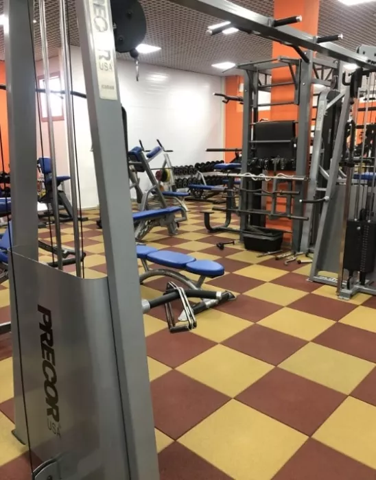 Тренажерный зал "Mango Gym"