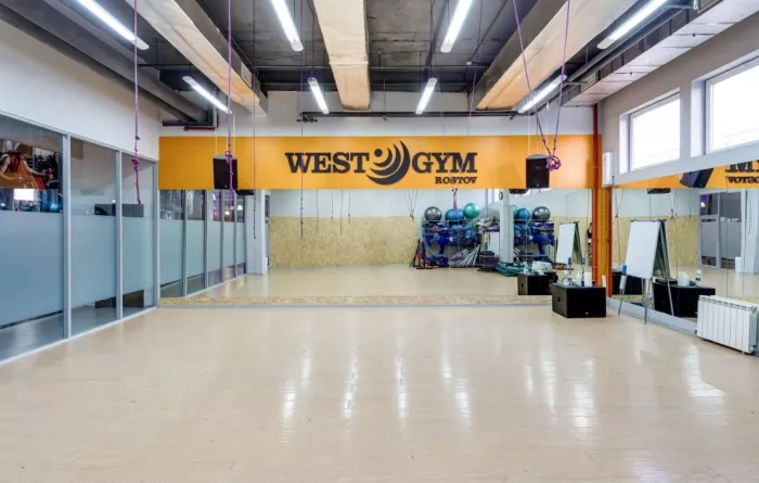 Фитнес-клуб "West Gym"
