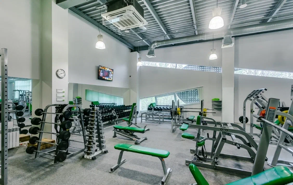 Фитнес-клуб "XFIT"