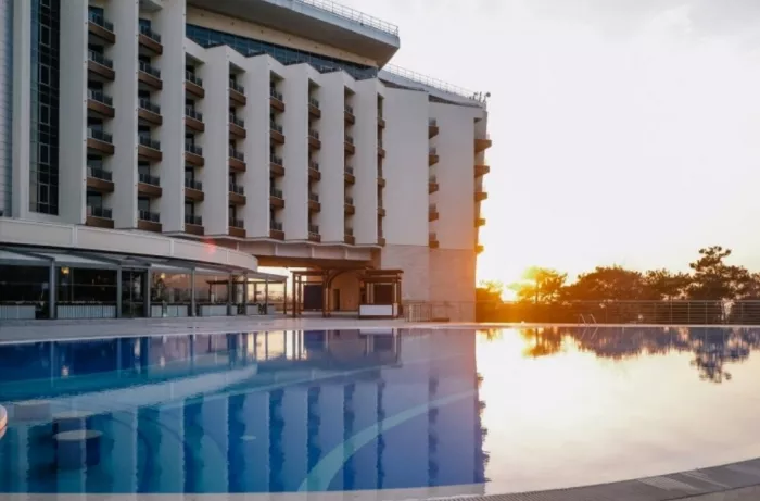 Отель "METROPOL GRAND HOTEL"