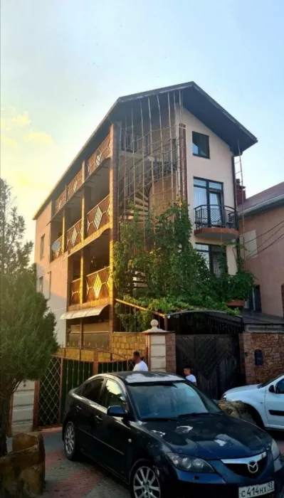 Гостиница "Mone" на Новороссийской