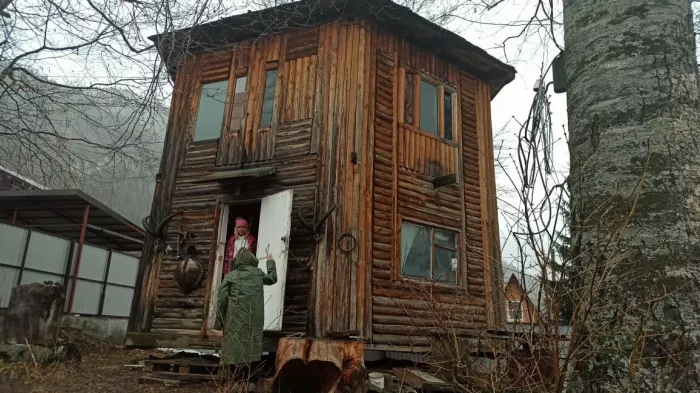 "Вертящийся дом"