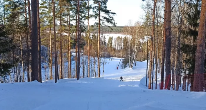  Горнолыжный курорт "Красное озеро"