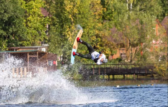  Кабельный вейк-парк "Sunpark surf & wake"