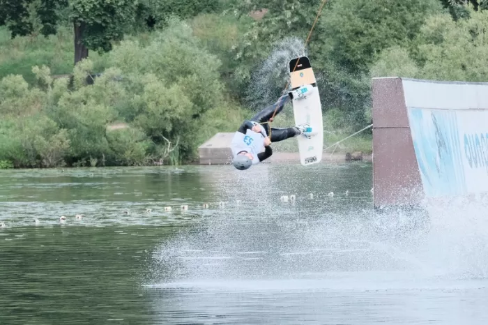 Кабельный вейк-парк "Sunpark surf & wake"