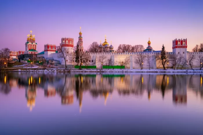 Обзорная экскурсия по Москве