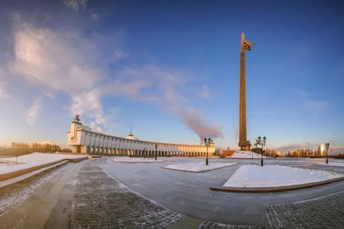 Обзорная экскурсия по Москве