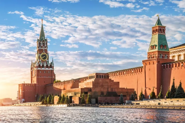 Обзорная экскурсия по Москве