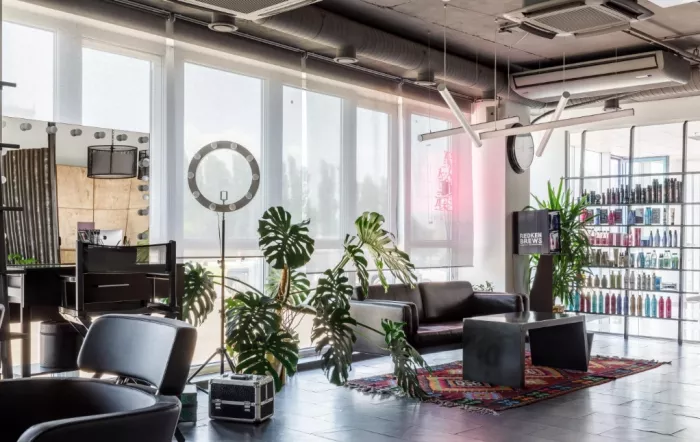 Салон красоты "Redken loft"