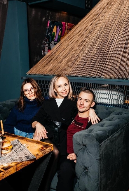 Лаунж бар "Parovoz Lounge"