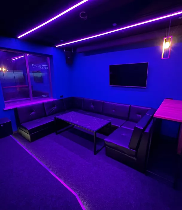 Антикинотеатр "Chaplin Lounge House"
