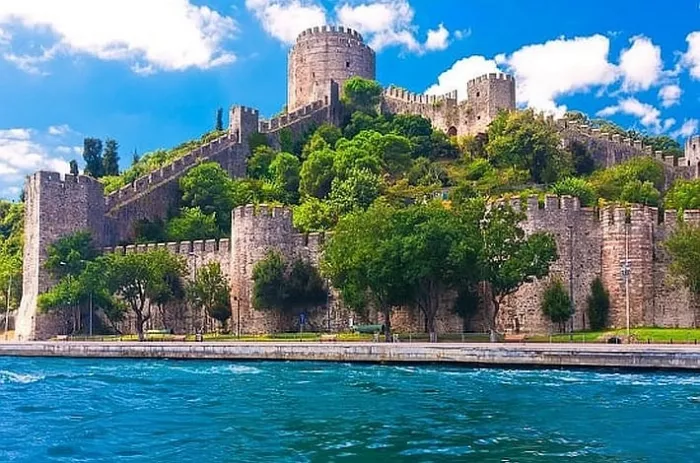 Крепость Румелихисар (Rumeli Hisarı)