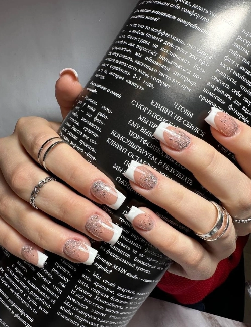 Ногтевая студия "Bazza Nails"