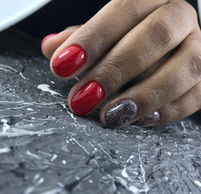 Студия маникюра и педикюра "Top Nails"