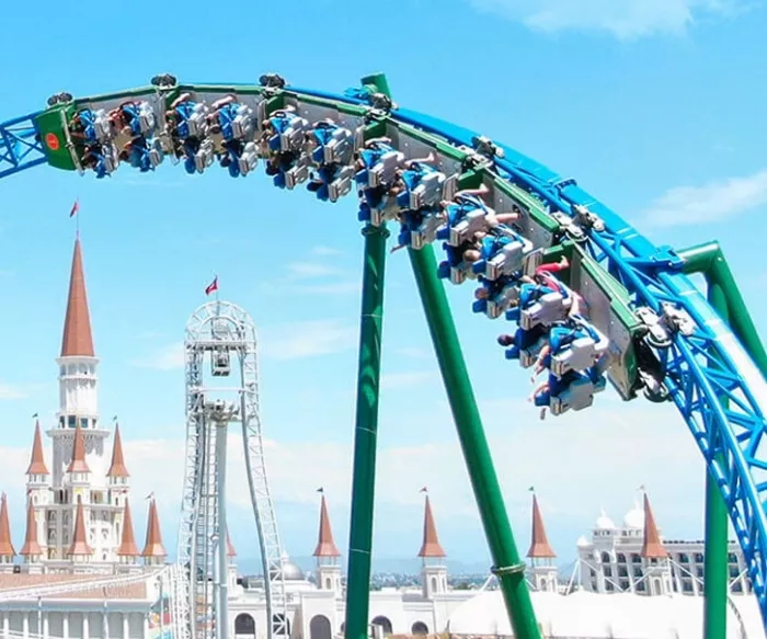 Парк аттракционов "The Land Of Legends Theme Park"
