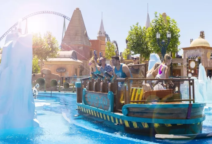 Парк аттракционов "The Land Of Legends Theme Park"