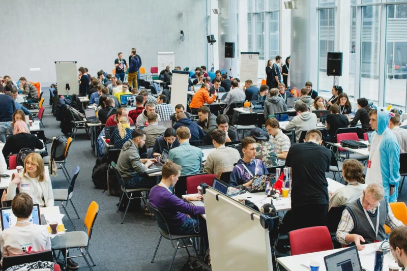 Школа програмирования "GeekBrains".