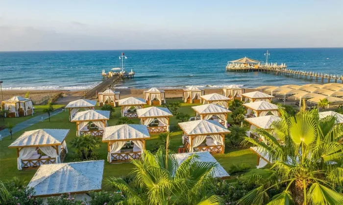 Отель "Calista Luxury Resort"