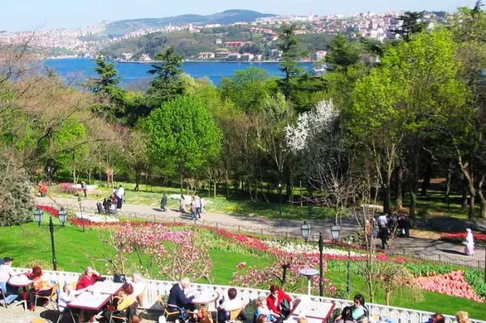 Парк Эмирган (Emirgan korusu)