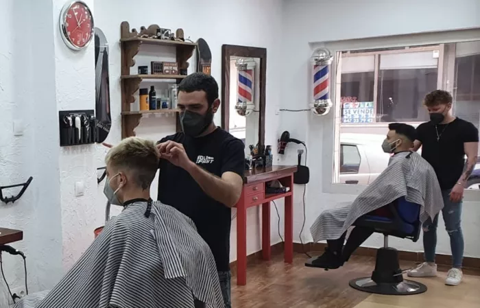 Парикмахерская "Barbero Peluquero Ivan Huertas"