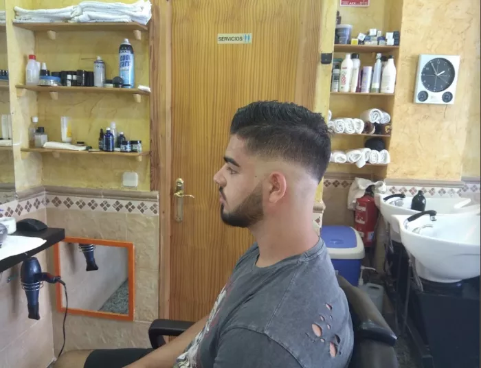 Барбершоп "Peluqueria Barberia Mendiola"