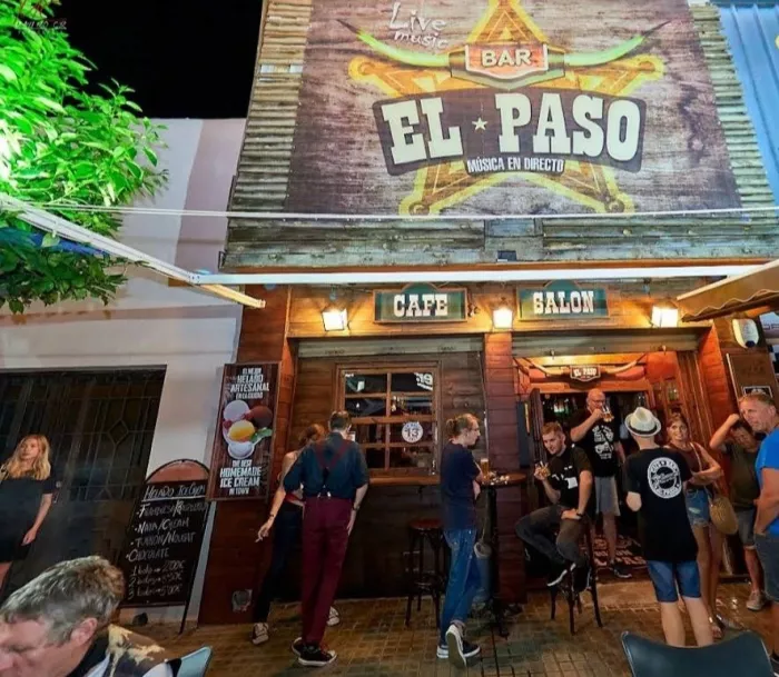 Бар  "Café Bar El Paso"