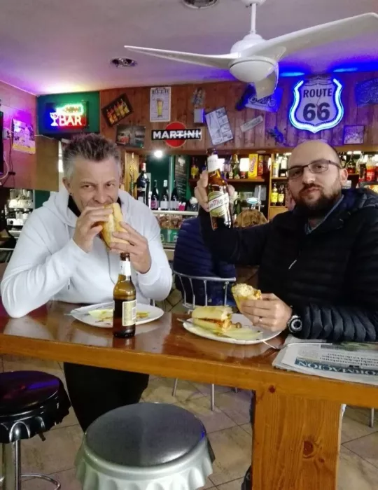Бар "Bar El Bosque"