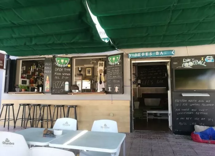 Бар "Jefe's Bar"