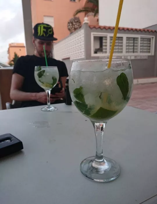 Бар "Jefe's Bar"