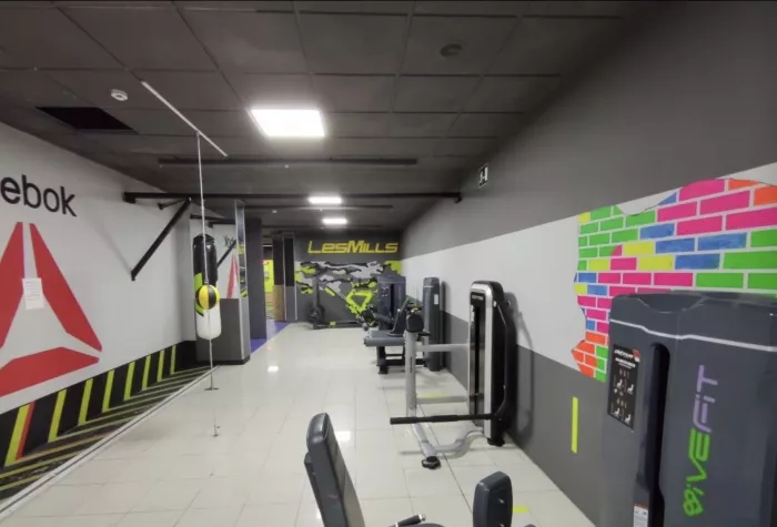 Спорт зал "ViveFit"