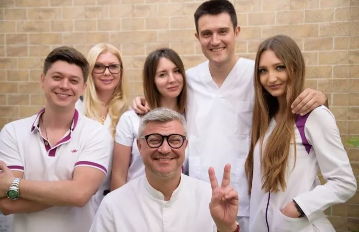 Стомотология "Clinica Dental Family Bushin"