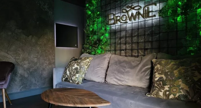 Cafe & Lounge "Brownie"