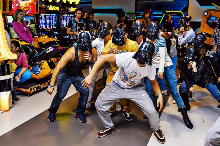 Развлекательный центр "LaserLand".