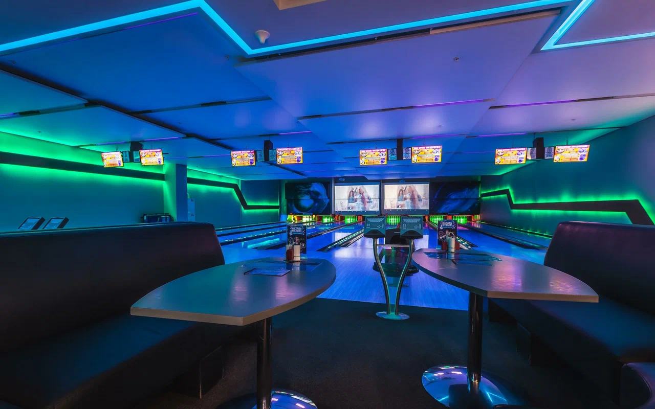 Развлекательный центр "LaserLand".