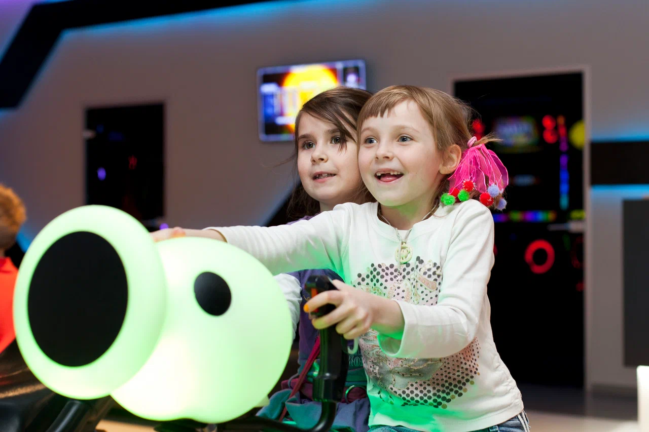 Развлекательный центр "LaserLand".