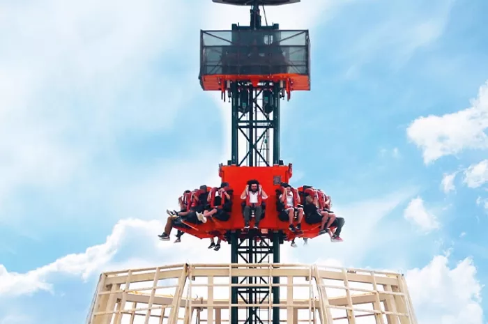 Вайаленд тематический парк (VIALAND Tema Park)