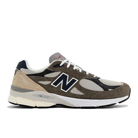  Магазин "New Balance"