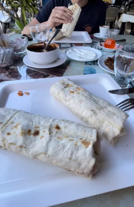 Кафе "Lavash Kebap"