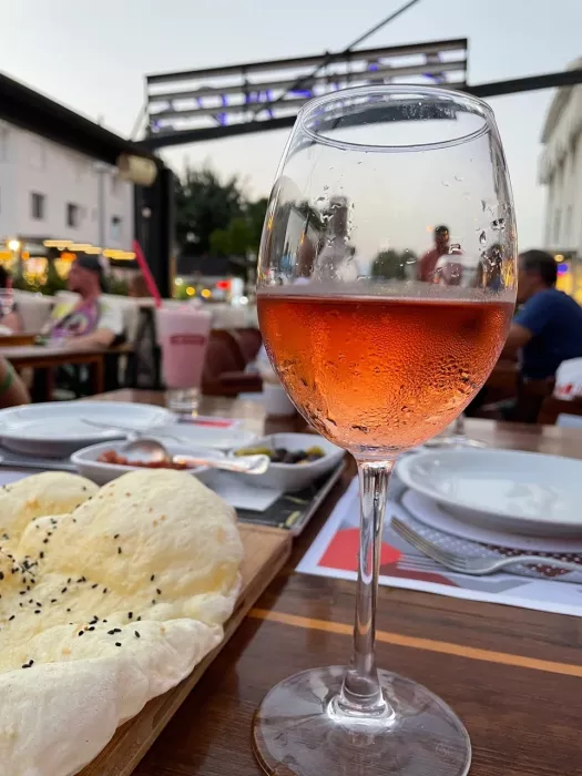 Ресторан "Friends Restaurant"