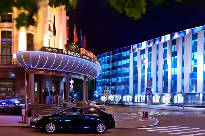 Отель "Crowne Plaza" 4*