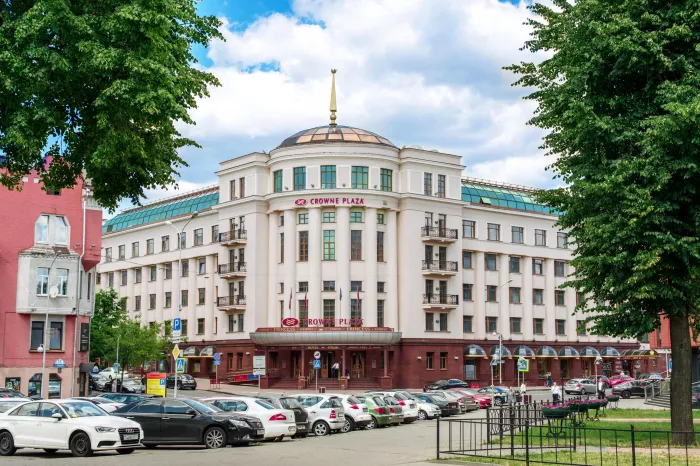Отель "Crowne Plaza" 4*