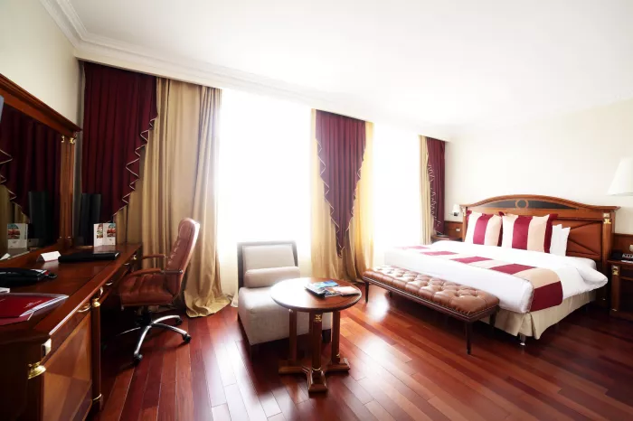 Отель "Crowne Plaza" 4*