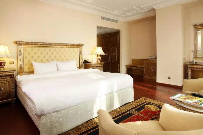 Отель "Crowne Plaza" 4*