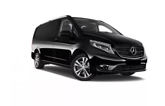 Прокат автомобилей "Ivicars Car Rental".