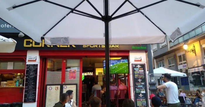 Бар "Red Corner Sports Bar"