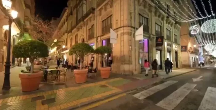 Бар "Coctelería Favorite Place"