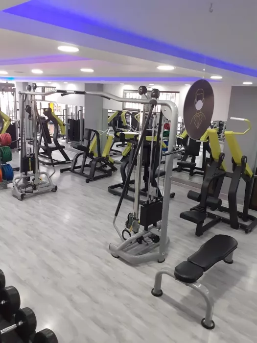 Тренажерный зал "Lara Fitness Center"